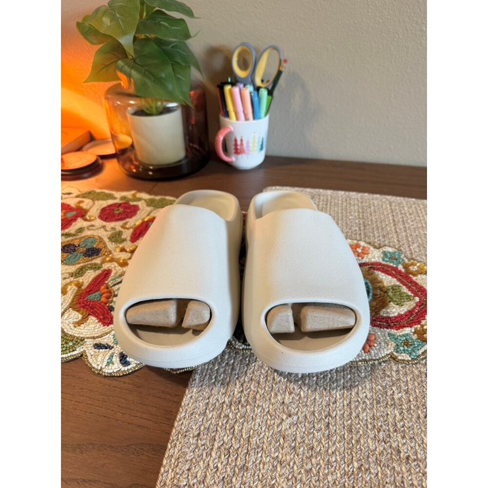 YZY YS-01 Cream Yeezy Slides Pure - Picture 3 of 7